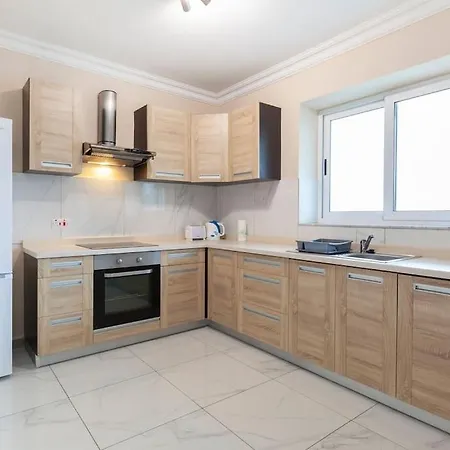 Apartment Beautiful Opposite Qawra Promenade & Wifi By 360 Estates St. Paul's Bay
