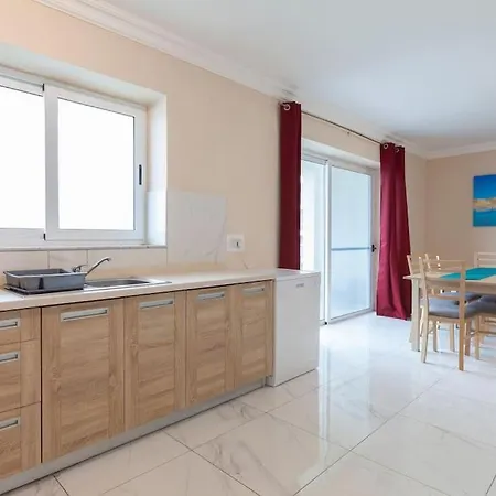 Beautiful Opposite Qawra Promenade & Wifi By 360 Estates خليج سانت بول
