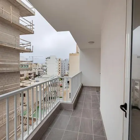 Beautiful Opposite Qawra Promenade & Wifi By 360 Estates شقة خليج سانت بول